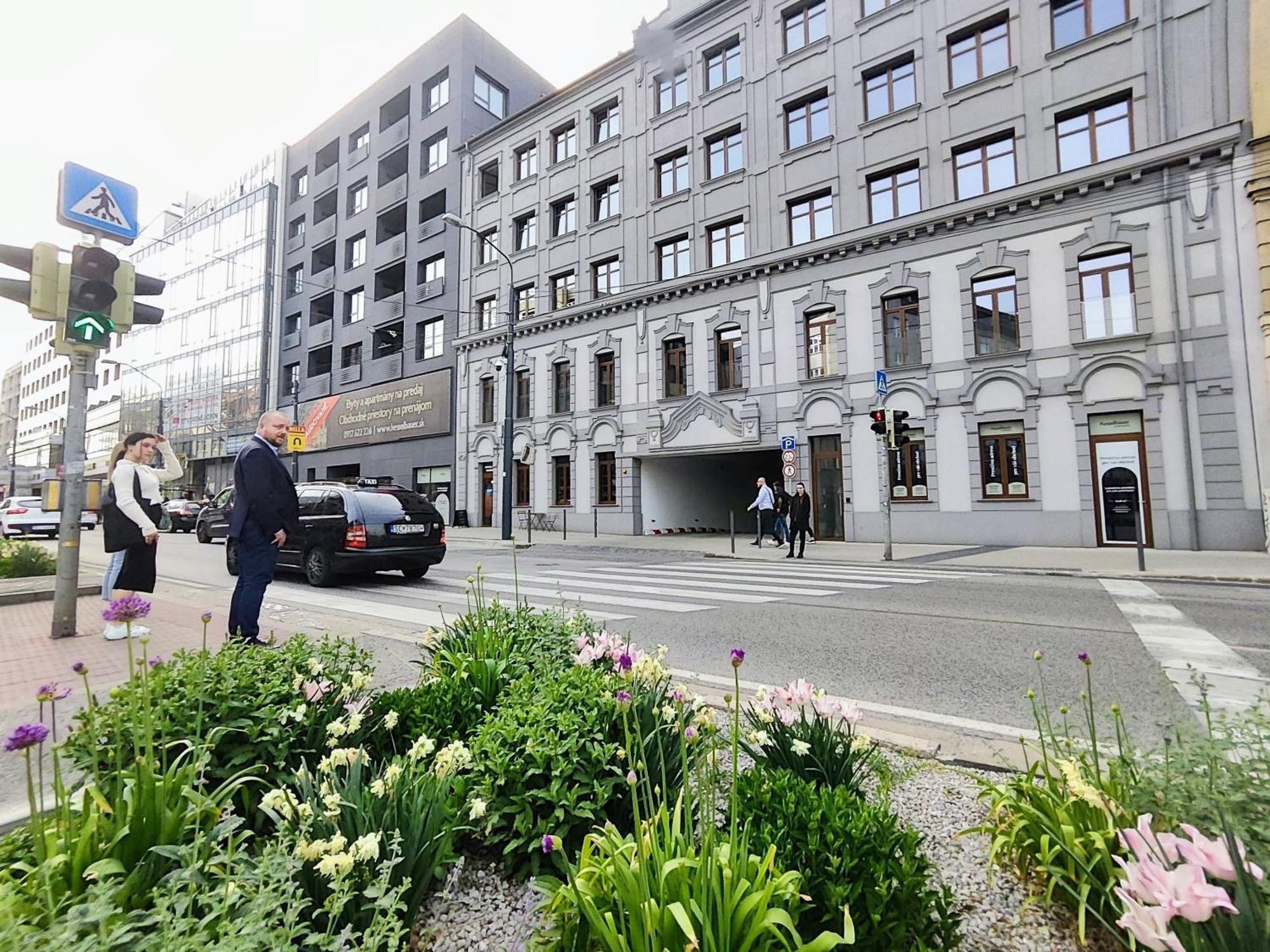 Appartement Wings - Brand New - Presidential Garden - Free Parking à Bratislava Extérieur photo